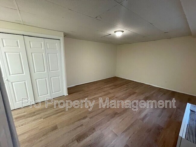 Foto del edificio - 106 Woodside Green