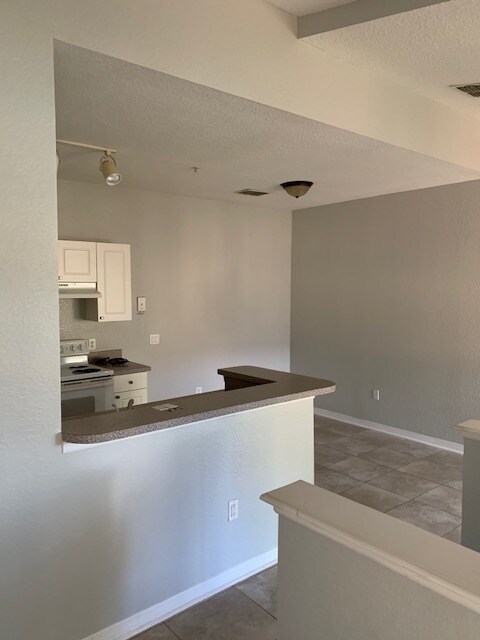 Building Photo - 834 Grand Regency Pointe