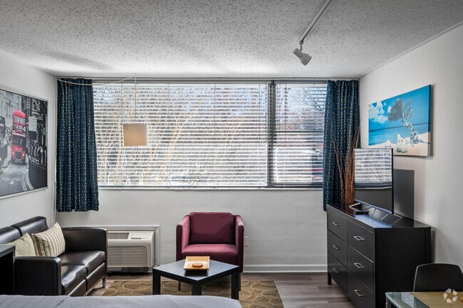 Building Photo - 47 25th St NW