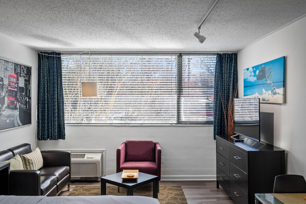 Primary Photo - 47 25th St NW