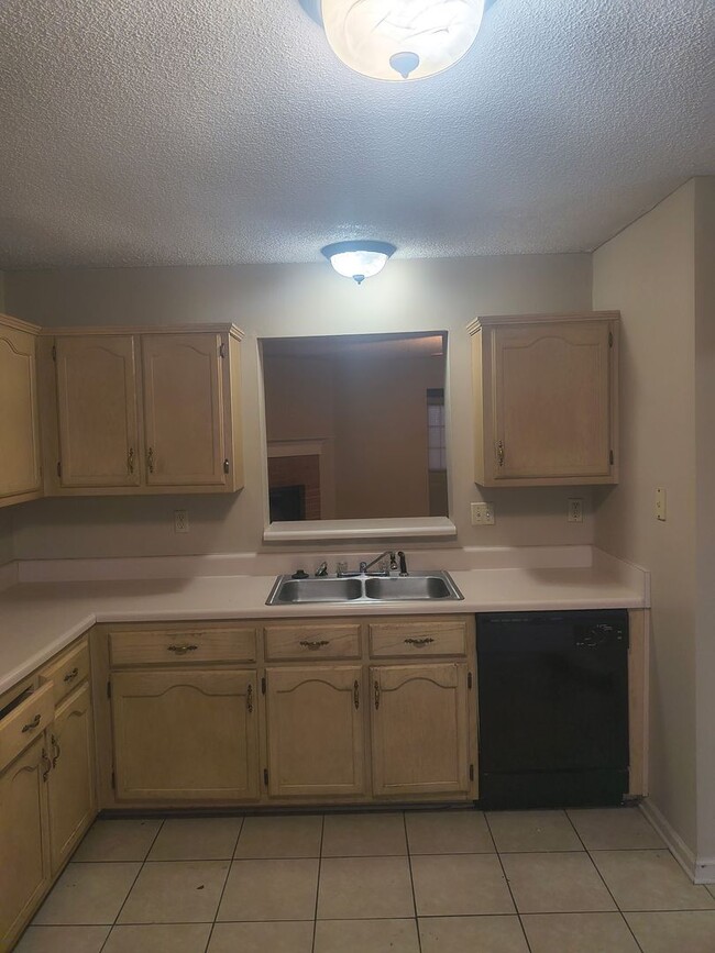 Foto del edificio - 8352 Keeli Cove