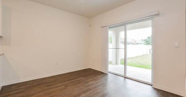 Building Photo - Kinsman Pointe