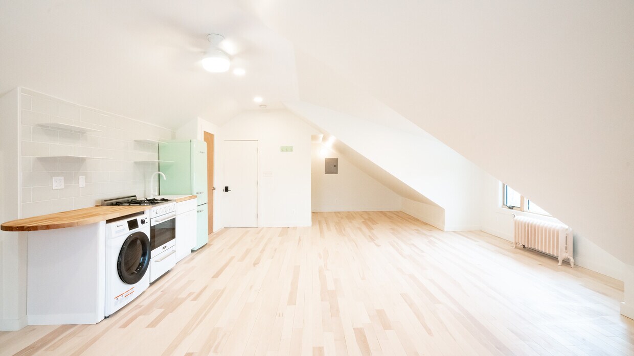 Foto principal - 177 Montgomery St