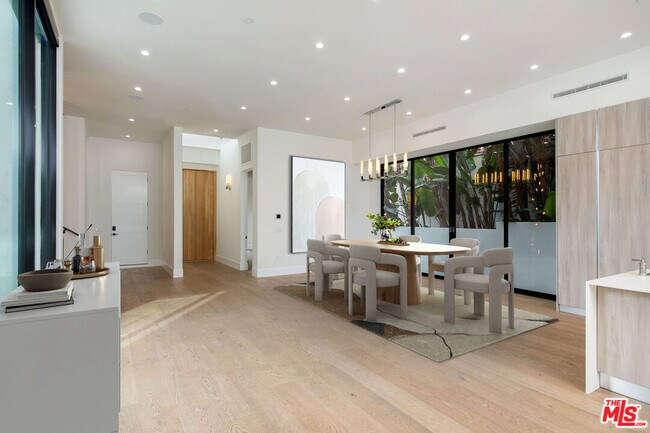 Foto del edificio - 444 Laurel Ave