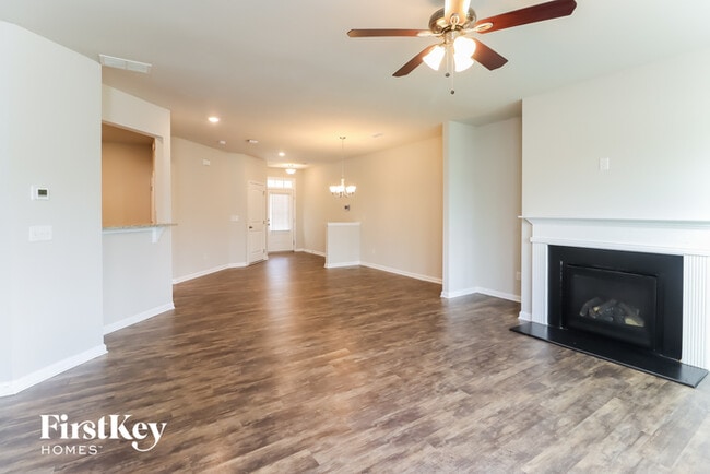 Building Photo - 3420 Baylor Cir