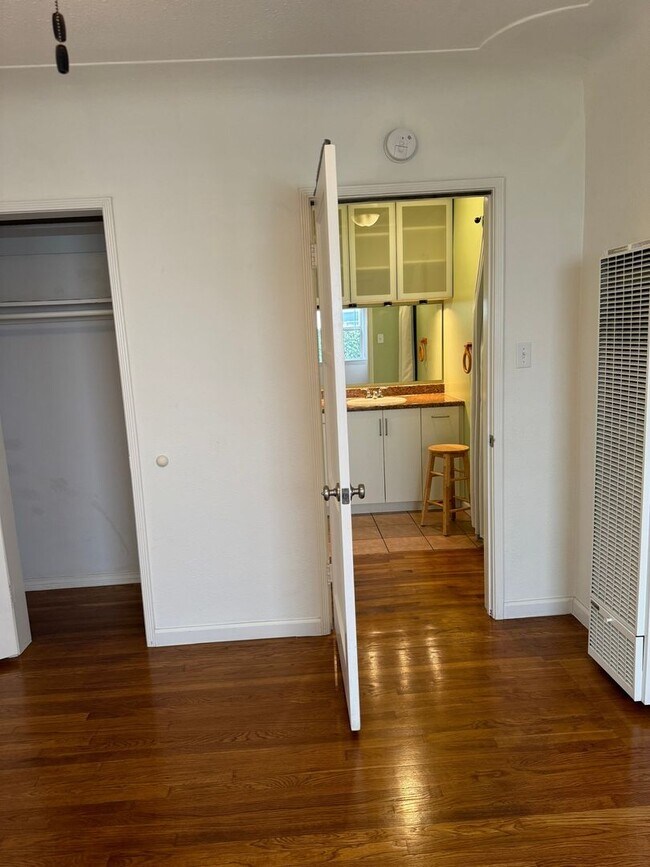 Foto del edificio - 1441 S Crescent Heights Blvd