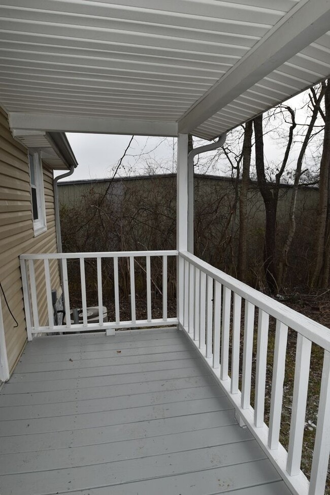 Building Photo - Coming soon to Gallatin 2 bed 1 bath