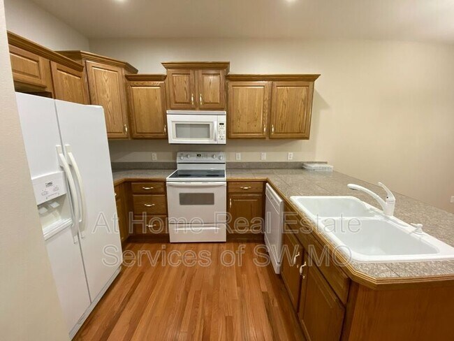 Foto del edificio - 5617 N 17th St
