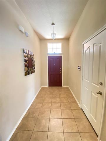 Building Photo - 10908 Middleglen Rd