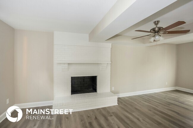 Building Photo - 7414 Shadowlake Dr