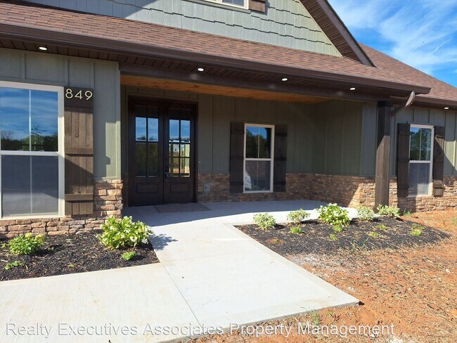 Foto del edificio - 3 br, 2 bath House - 849 Pinebrooke Dr