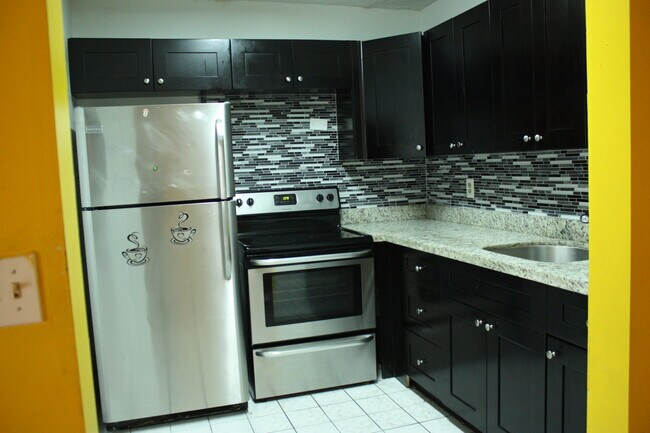 Foto del edificio - 2200 Springdale Blvd
