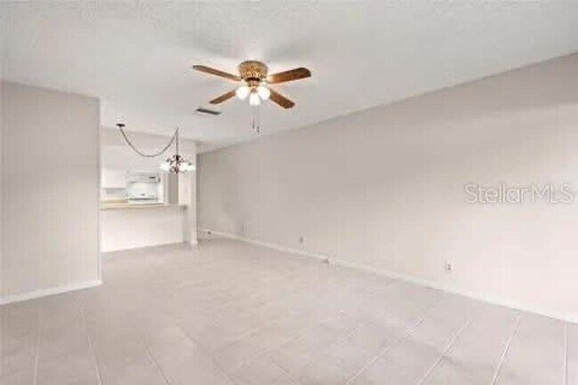 Building Photo - 8608 Lake Isle Dr