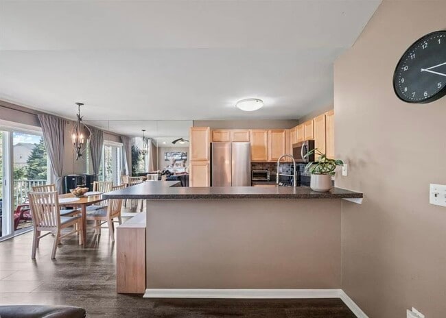 Building Photo - 8201 Chesapeake Cir
