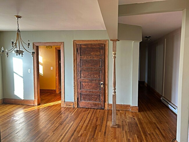 Foto del edificio - 1404 Hawkins St