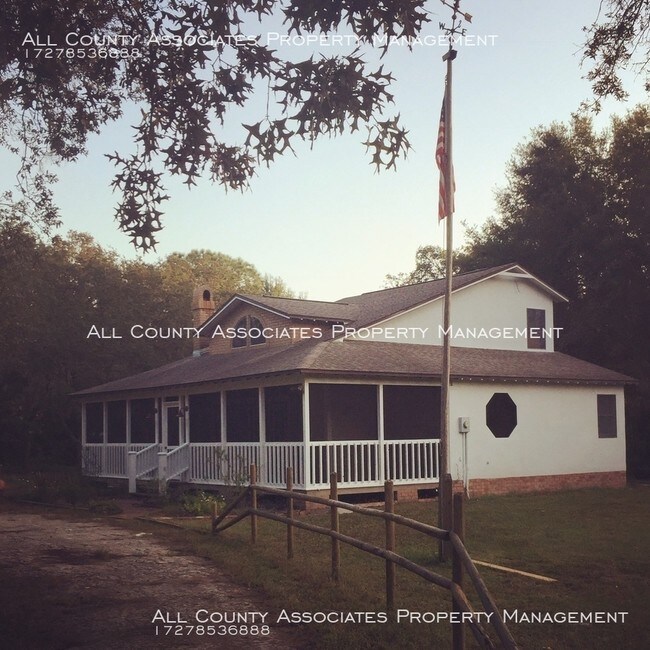 Foto del edificio - 6604 Young St