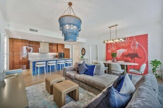 Building Photo - 2678 Tigertail Ave