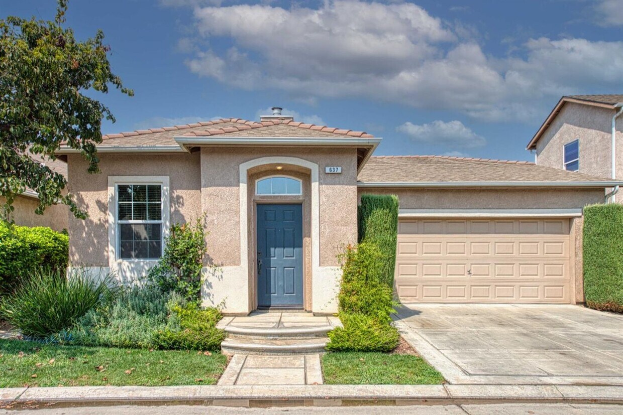 Foto principal - 637 W Fontaine Ln