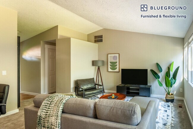 Building Photo - 21282 SW Makah Ct