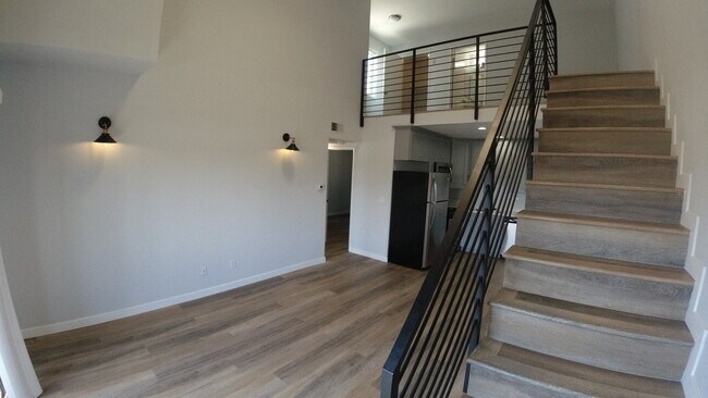 Building Photo - 3501 Jasmine Ave