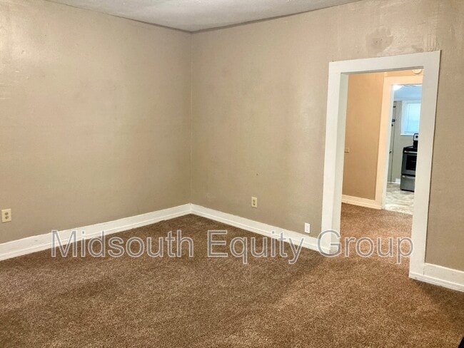 Building Photo - 3022 Anderson St