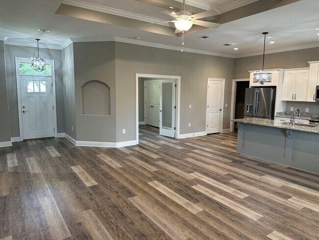 Foto del edificio - 1807 Thunderbolt St