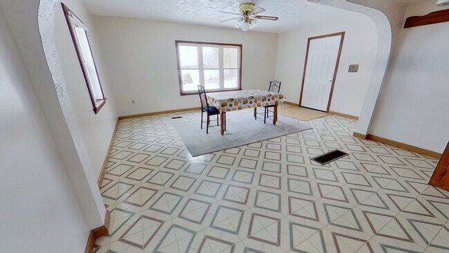 Building Photo - First-Floor Living with Private Wooded Backyard Setting