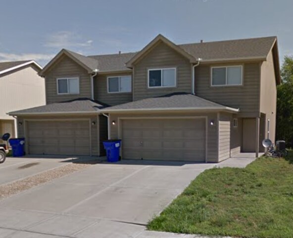 Primary Photo - 2526 Deerfield Blvd