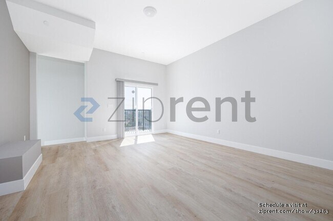 Building Photo - 2087 S El Camino Real