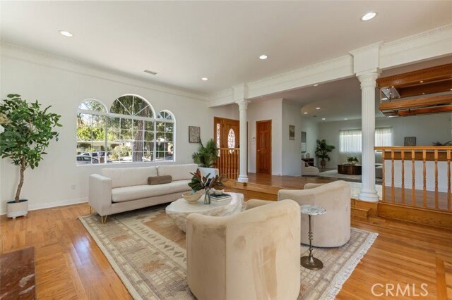 Building Photo - 4926 Crown Ave