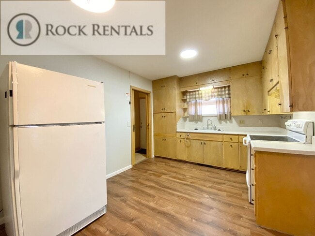 Foto del edificio - 228 E 5th Ave