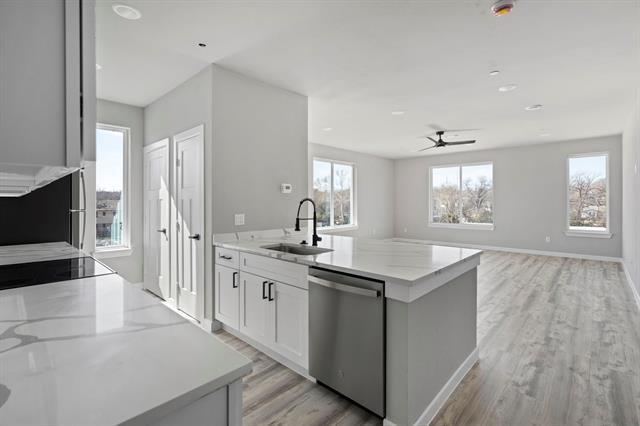 Building Photo - 948 Corinth St