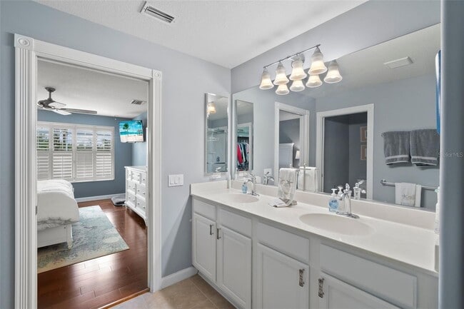 Building Photo - 2121 Burgos Dr