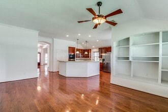 Building Photo - 1718 Bumelia Ct