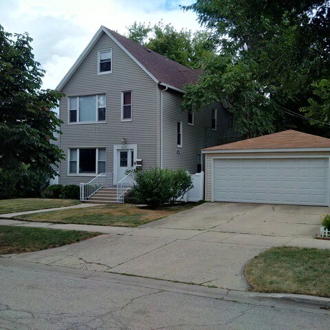 Building Photo - 1429 Monroe St