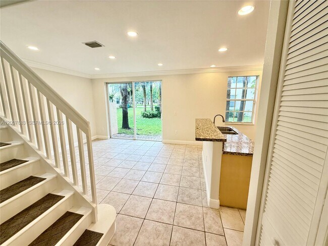 Foto del edificio - 2674 SW 84th Terrace