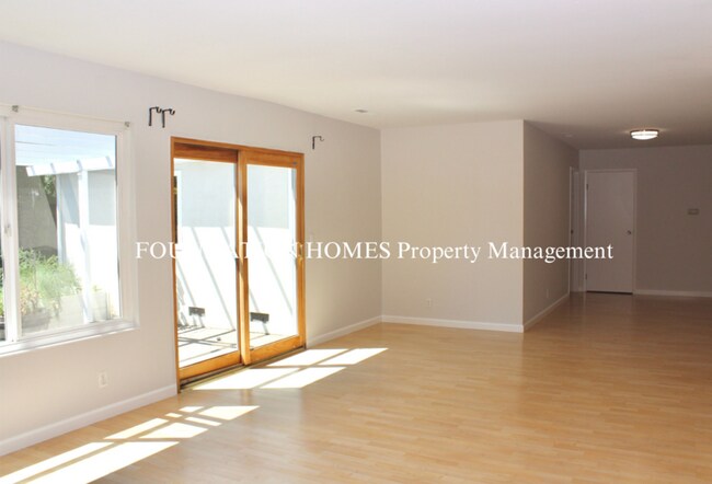 Building Photo - 6 San Miguel Way