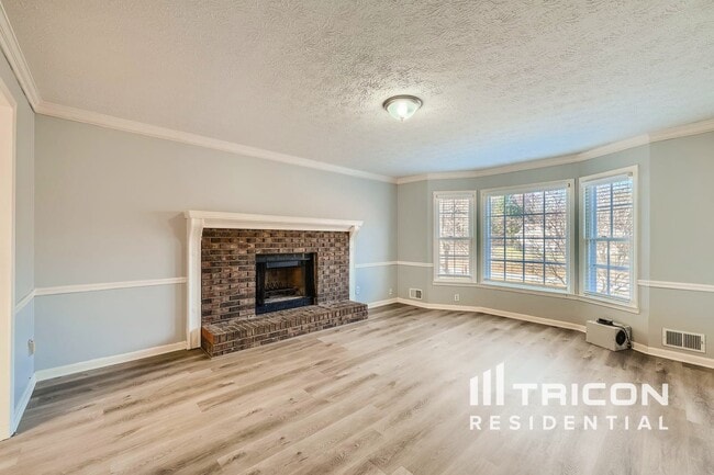Building Photo - 135 Clearbrook Way