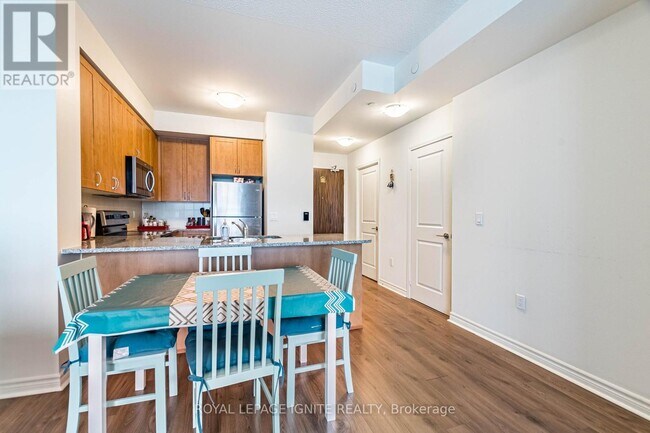 Photo du bâtiment - 349 Rathburn Rd W