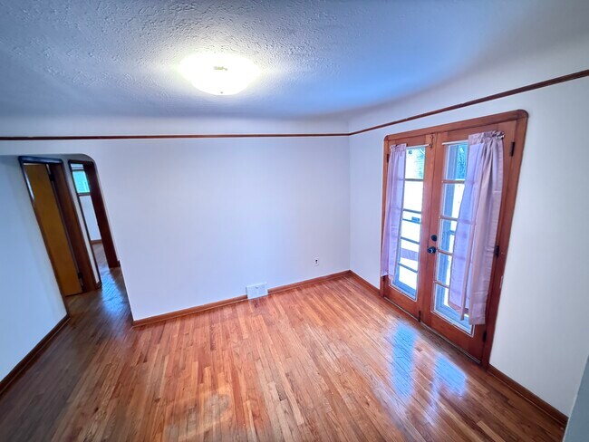 Foto del edificio - 4820 Green Rd