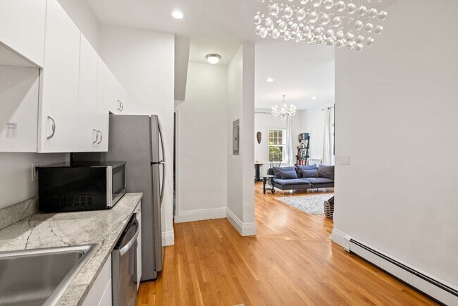Foto del edificio - 249 Roxbury St