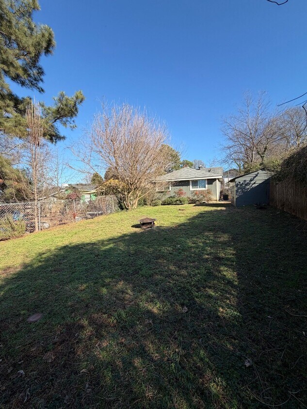 Building Photo - Fully Gated Single Family Home