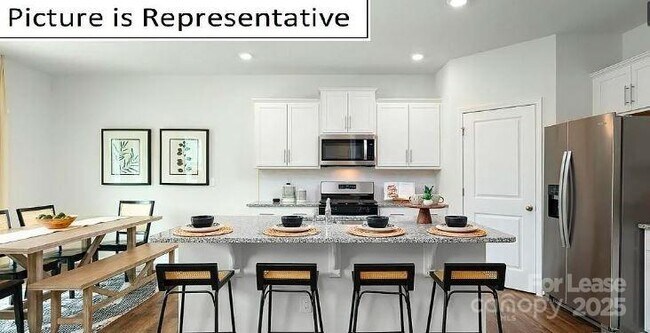 Building Photo - 1365 Secrest Cmns Dr