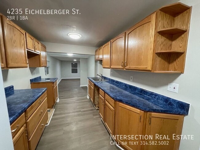 Building Photo - Cute Bevo Home With Large Yard