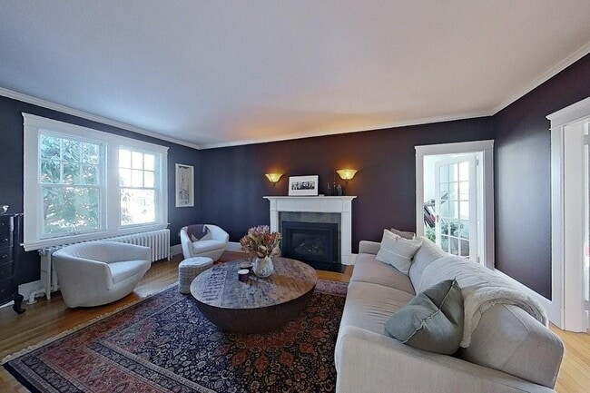 Foto del edificio - 27 Cranston Ave