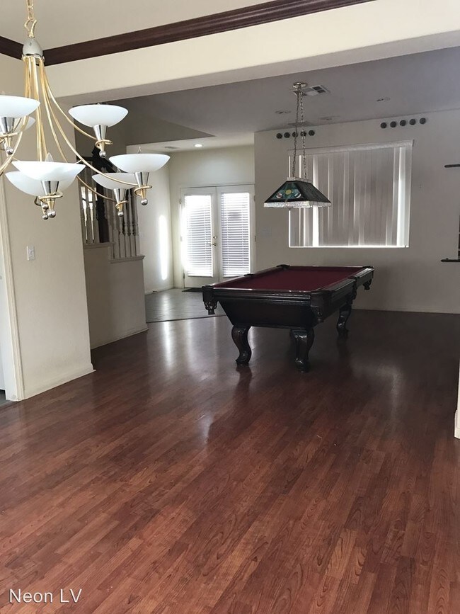 Building Photo - 9640 Windom Point Ave