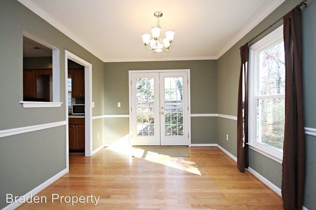 Building Photo - 3 br, 1.5 bath House - 1442 Minor Ridge Court
