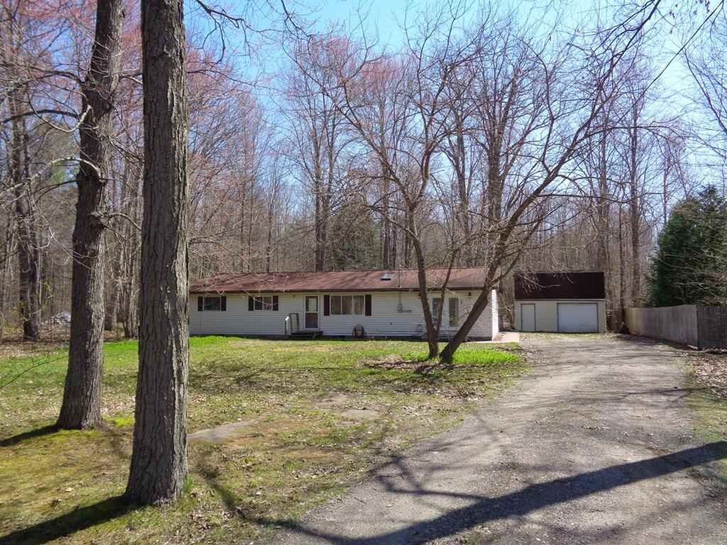 2502 N 8 Mile Rd, Sanford, MI 48657 House Rental in Sanford, MI