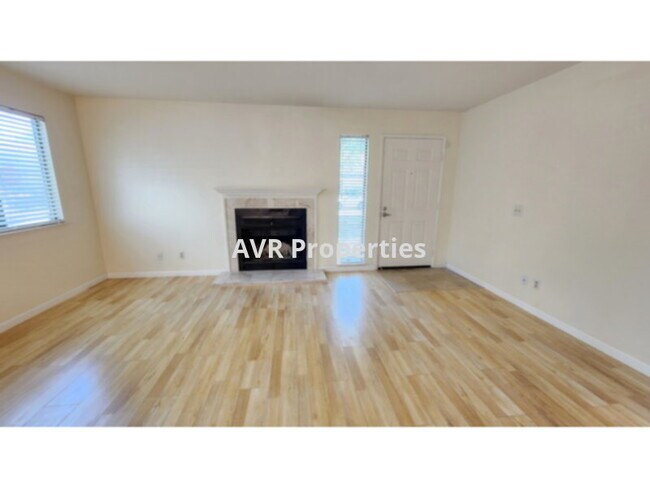 Foto del edificio - Fantastic San Ramon first floor condo