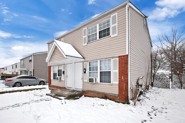 Foto del edificio - 3751-3753 Briggs Rd